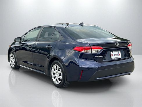 Used 2022 Toyota Corolla LE image 7