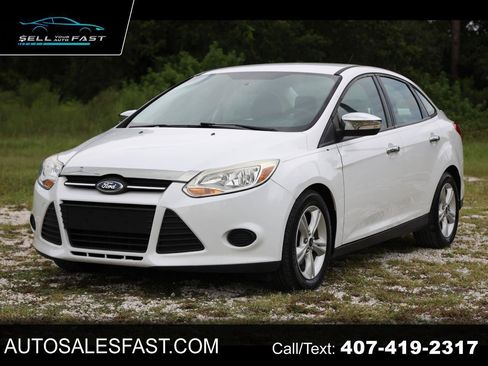 Used 2014 Ford Focus SE FWD image 1