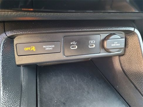 Certified 2025 Honda Civic Sport image 20