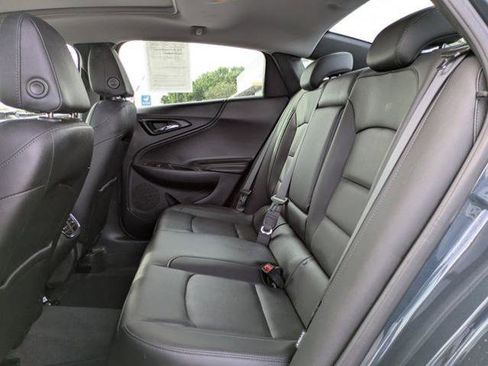 Used 2019 Chevrolet Malibu Premier w/ Sun and Wheel Package FWD image 12