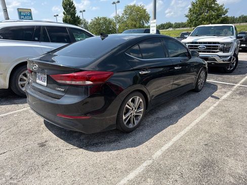 Used 2017 Hyundai Elantra Limited w/ Cargo Package FWD image 4