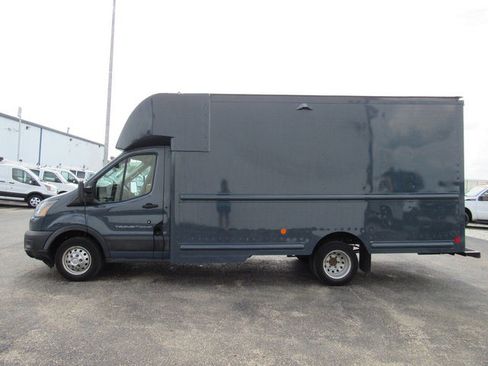 Used 2021 Ford Transit 350 DRW RWD image 6
