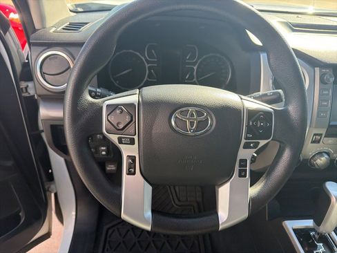 Used 2018 Toyota Tundra SR5 w/ SR5 Upgrade Package image 8