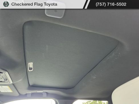 Used 2024 Toyota Tacoma Limited w/ Limited Package (LT) AWD/4WD image 10