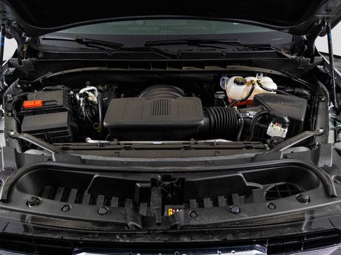 Used 2025 GMC Yukon Elevation image 46