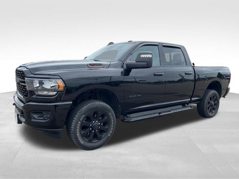 Used 2024 RAM 2500 Big Horn w/ Night Edition AWD/4WD image 14