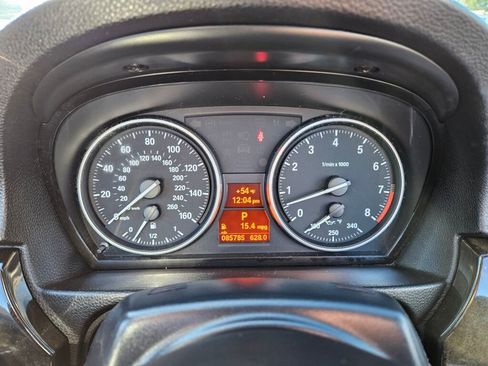 Used 2009 BMW 328i Convertible image 17