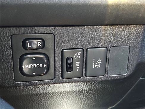 Used 2017 Toyota RAV4 LE w/ Carpet Mat Package FWD image 17