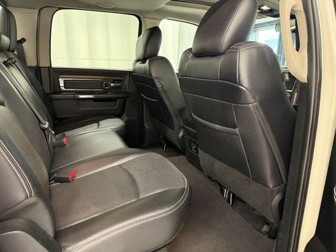 Used 2017 RAM 1500 Laramie AWD/4WD image 10