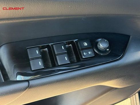 Used 2025 MAZDA CX-5 AWD 2.5 S w/ Select Package image 19