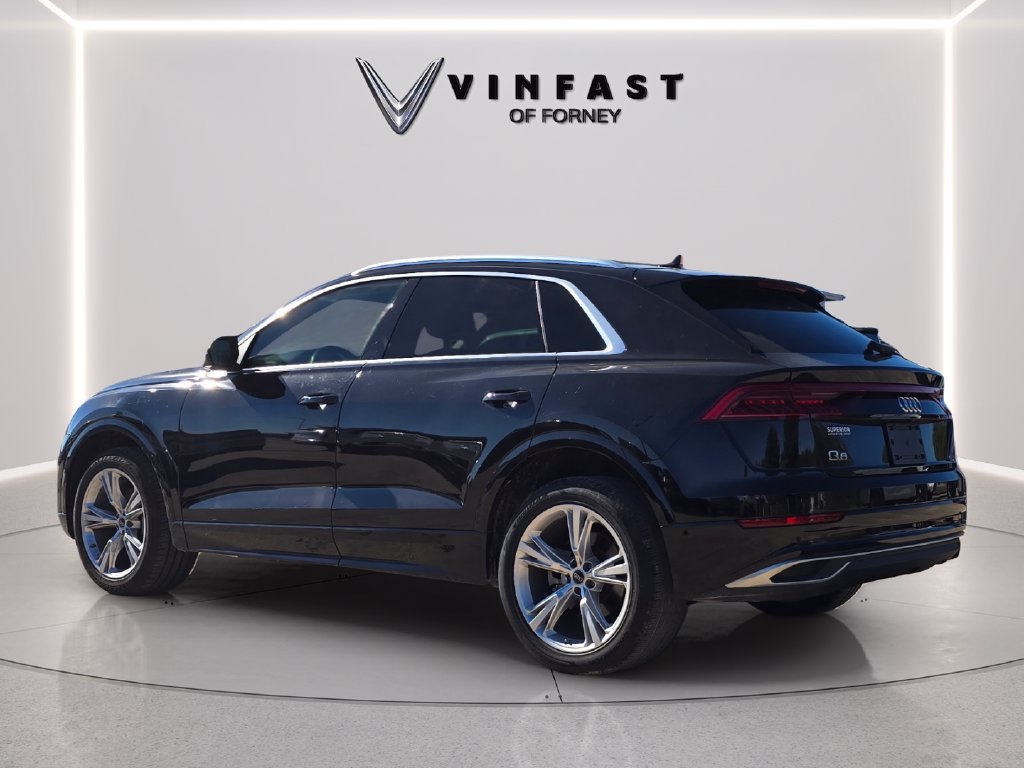 Used 2023 Audi Q8 Premium w/ Convenience Package AWD/4WD image 3