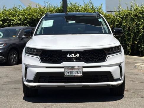 Used 2023 Kia Sorento S w/ Panoramic Sunroof Package FWD image 9