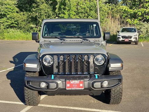Used 2023 Jeep Wrangler Unlimited w/ Cold Weather Group AWD/4WD image 2