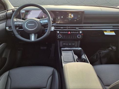 New 2026 Hyundai Tucson Limited image 8