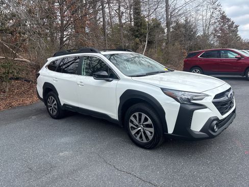 Certified 2025 Subaru Outback Premium w/ Popular Package #1A image 8