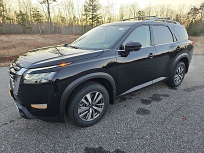 New 2025 Nissan Pathfinder SL