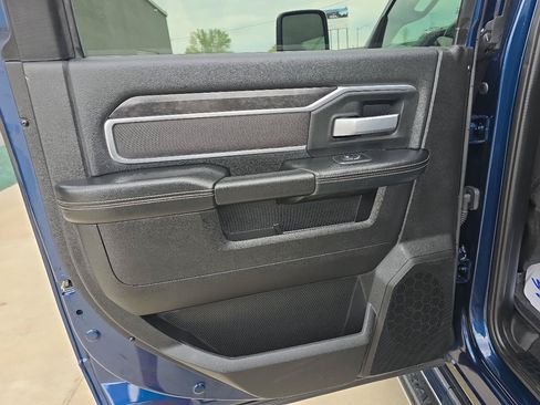 Used 2024 RAM 2500 Big Horn AWD/4WD image 16