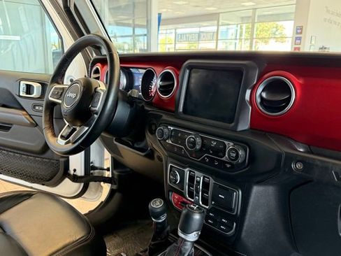 Used 2018 Jeep Wrangler Unlimited Rubicon image 27