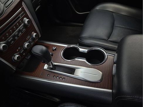 Used 2019 Nissan Pathfinder Platinum FWD image 20