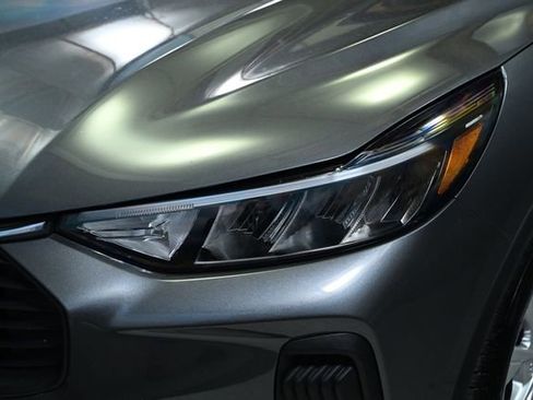 Used 2024 Ford Escape Active image 13