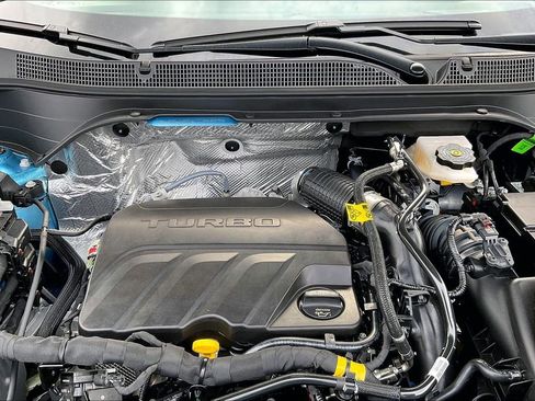 New 2026 Chevrolet Trax LT w/ Driver Confidence Package image 12