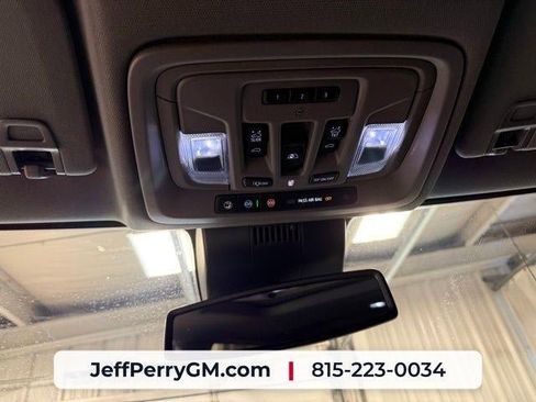 Used 2023 GMC Sierra 1500 SLT w/ SLT Premium Package AWD/4WD image 22