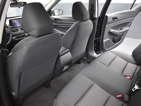 Used 2025 Nissan Altima 2.5 S image 14