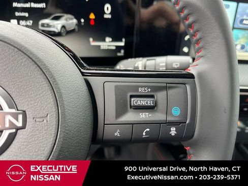 Used 2025 Nissan Kicks SR w/ Illumination Package image 13