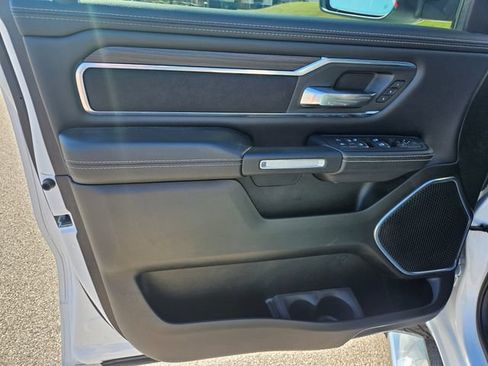 Used 2025 RAM 1500 Laramie w/ Sport Appearance Package AWD/4WD image 10