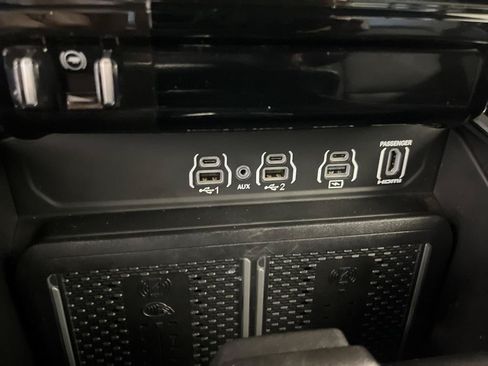 Used 2025 RAM 1500 Laramie w/ Night Edition AWD/4WD image 16