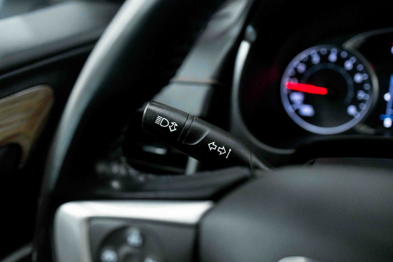 Used 2019 GMC Terrain SLE w/ Driver Convenience Package AWD/4WD image 44