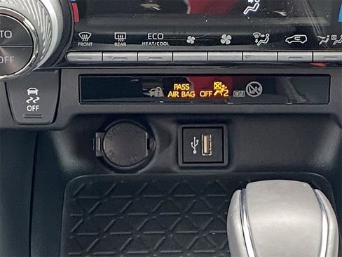 Certified 2025 Toyota RAV4 XLE Premium image 30