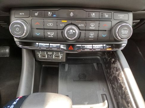 Used 2024 Dodge Durango R/T AWD/4WD image 34