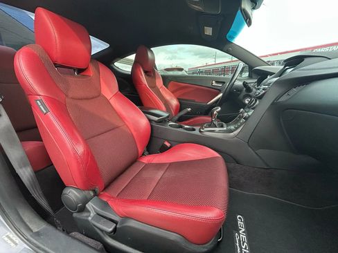Used 2013 Hyundai Genesis 2.0T RWD image 13