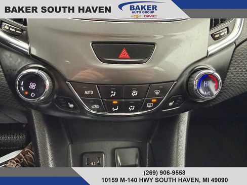 Used 2019 Chevrolet Cruze LT w/ Convenience Package image 19