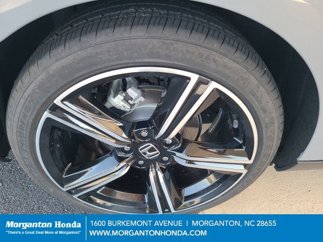 Used 2025 Honda Accord Sport image 25