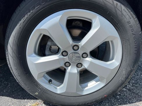Used 2018 Jeep Compass Latitude w/ Popular Equipment Group AWD/4WD image 13