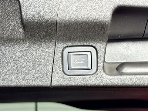 Used 2019 GMC Acadia SLE w/ Driver Alert Package I image 31