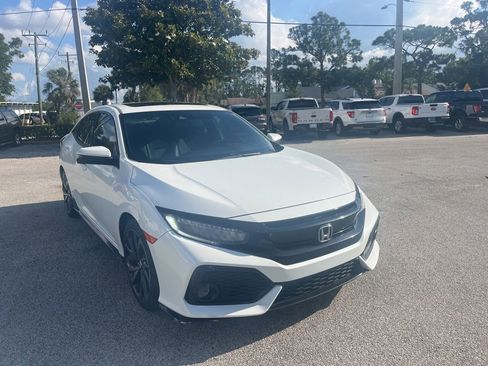 Used 2017 Honda Civic Sport Touring image 3