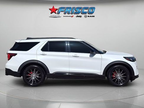 Used 2025 Ford Explorer ST AWD/4WD image 8