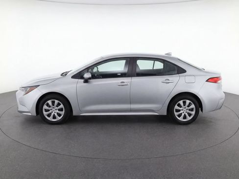 Used 2025 Toyota Corolla LE AWD/4WD image 6