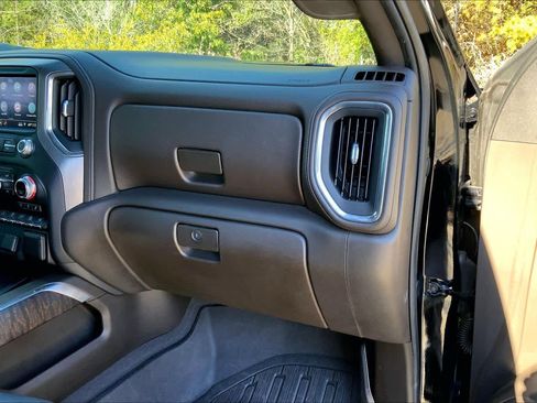 Used 2019 GMC Sierra 1500 Denali w/ Denali Ultimate Package image 18