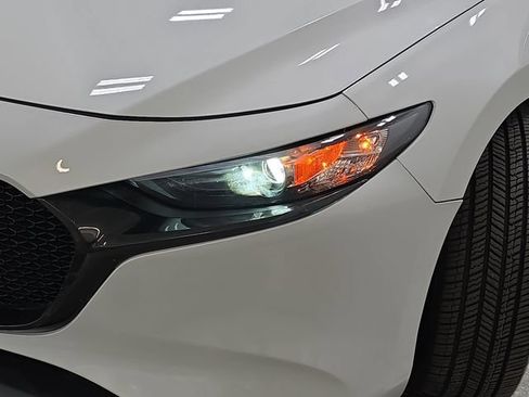 Used 2024 MAZDA MAZDA3 s FWD image 30
