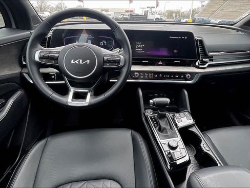 Used 2025 Kia Sportage X-Line image 16