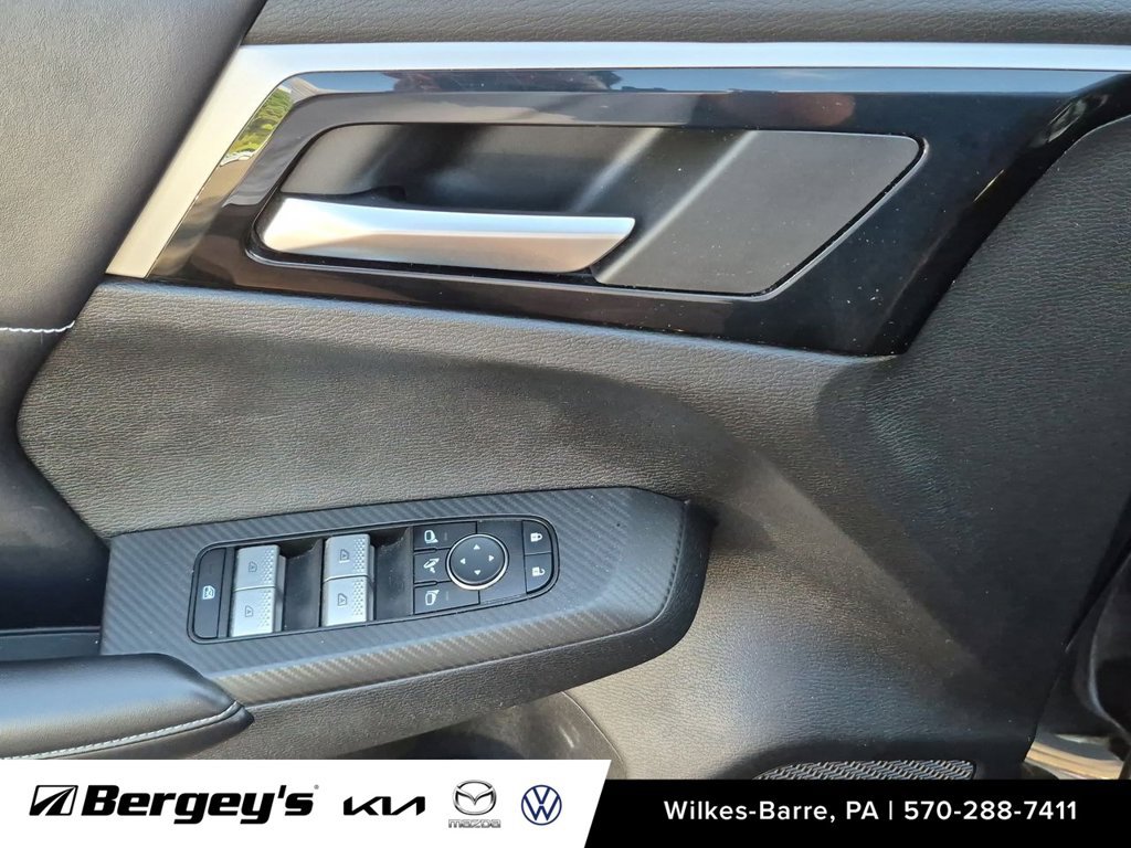 Used 2023 Mitsubishi Outlander SE AWD/4WD image 14