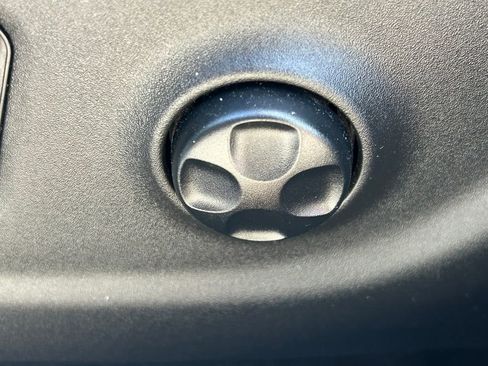 Used 2021 Jeep Cherokee Latitude Lux image 25