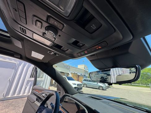 Used 2024 Cadillac Escalade Premium Luxury AWD/4WD image 26
