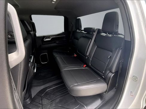 Used 2025 Chevrolet Silverado 1500 LTZ AWD/4WD image 24
