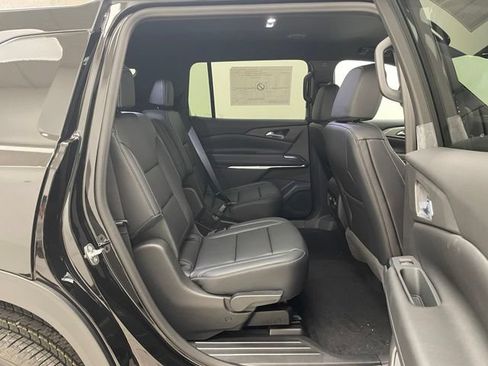 New 2026 Chevrolet Traverse LT w/ Driver Confidence Package AWD/4WD image 14