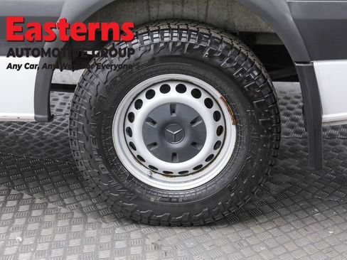 Used 2017 Mercedes-Benz Sprinter 144 Cargo image 8